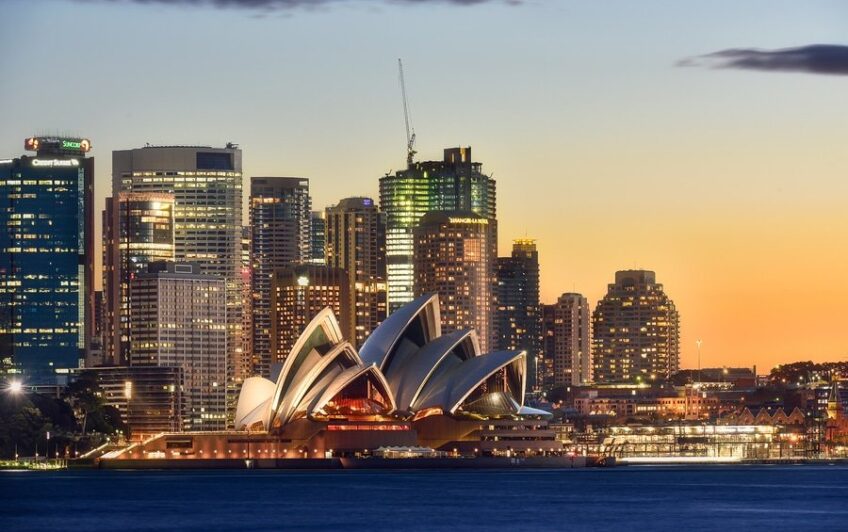 Local Climate Management Through Urban Heat Mapping Arnowa Smart